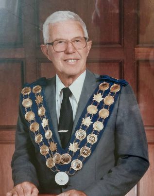 Lee, Donald Andrew