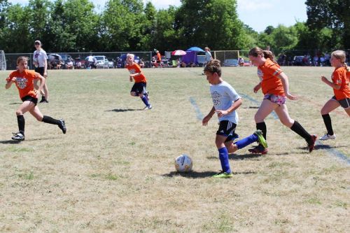 Sunday afternoon action in the Division 4 championships of the Storrington Soccer League. Photo/Craig Bakay