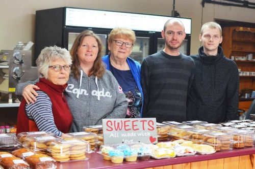 The Mrs. Garretts bakery crew: Fay Legrow, Dawn LAke, Joyce Garrett, Christopher Green, Dillon Lake, and Ryan Lake - not in picture