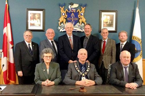 South Frontenac Council Front row, LtoR: Pat Barr, Mayor Ron Vandewal, Ron Sleeth Back row, LtoR: Norm Roberts, Ray Leonard, Alan Revill, Randy Ruttan, Ross Sutherland, Doug Morey