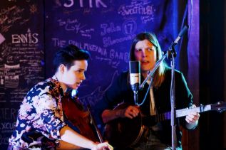 Tatianna Hargreaves and Allison de Groot at the Crossings Pub
