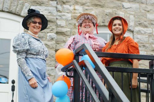 Lynne Hutchison, Deb Lovegrove and Nicole Hochguertel