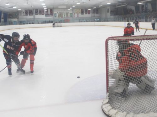 Frontenac Flyers goalie Tyson Young makes the save in first period action Friday night at the Frontenac Community Arena. Photo/Craig Bakay