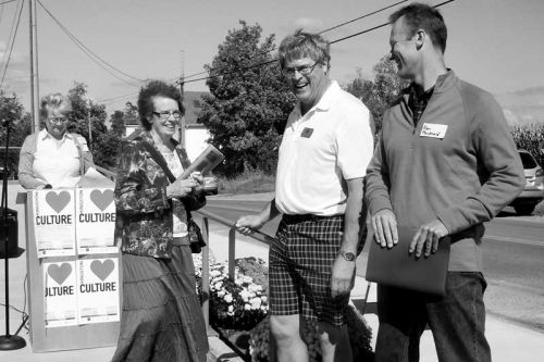 (l-r) Kathryn O'Hara, Joan Cameron, David Townsend and Alan McDonald attend the official ribbon cutting for the SFCSC's new wheelchair accessible ramp at Grace Centre