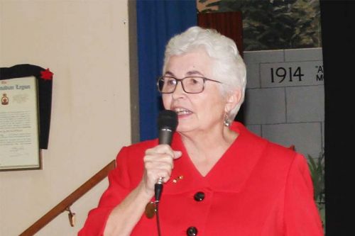 Madeleine Tarasick told members of the Canadian Federation of University Women about the Canadian Women for Women in Afghanistan project last Monday night at the Perth Legion. Photo/Craig Bakay